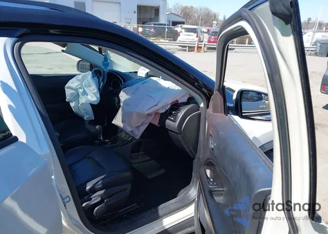 2018 Jeep Compass Limited z USA, uszkodzony, nr VIN 3C4NJCCB2JT205096